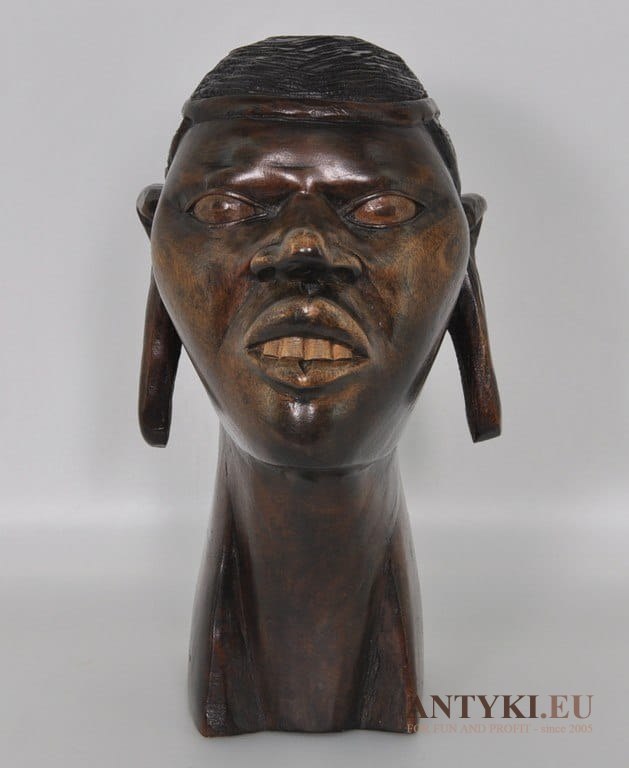Afrykańska rzeźba głowa murzynki z hebanu.