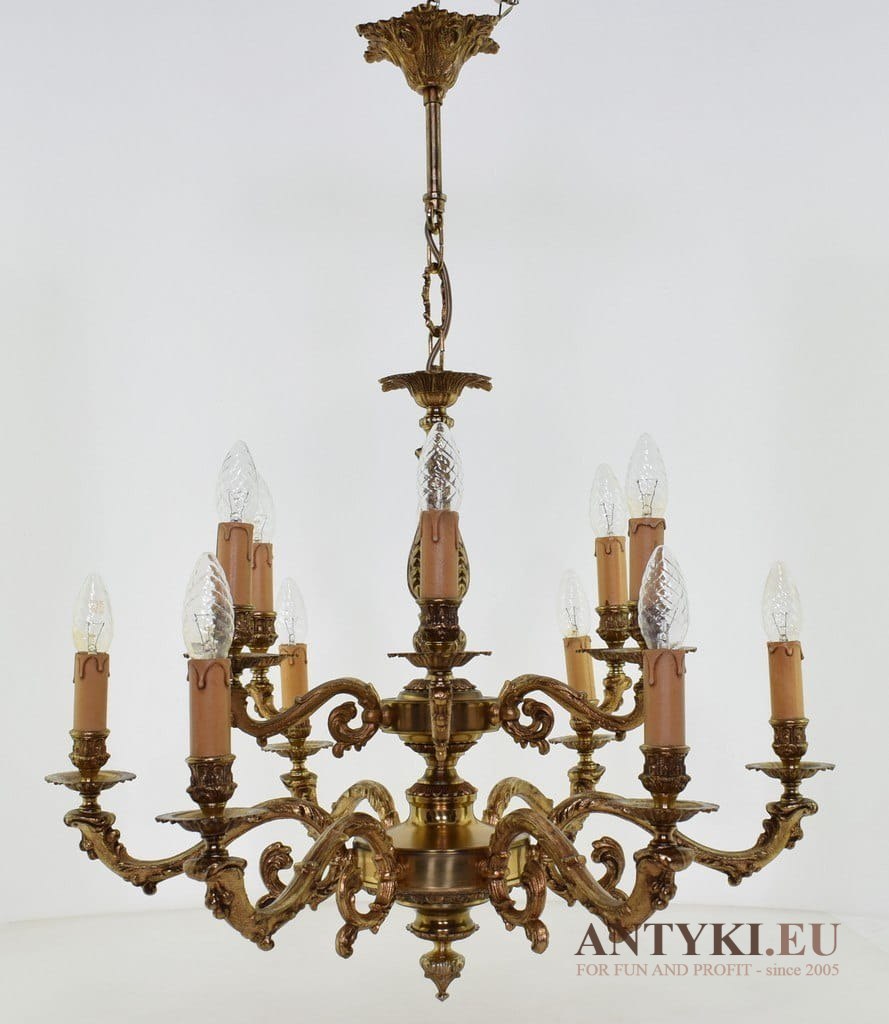 Bogaty żyrandol pałacowy. Stylowy chandelier mosiężny 12 ramienny. Antyki zamkowe.