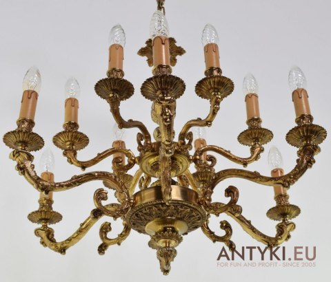 Bogaty żyrandol pałacowy. Stylowy chandelier mosiężny 12 ramienny. Antyki zamkowe.