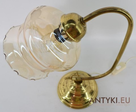 Starodawna lampka nocna stołowa z kloszem. Lampa retro vintage antyk.