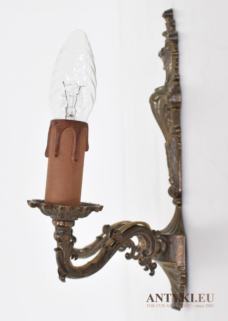 Stary kinkiet stylowy antyk retro lampa dwuramienna mosiężna w babcinym stylu retro.