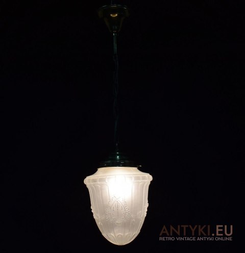 Sylowa lampa wisząca z pięknym kloszem. Klasyczna lampa sufitowa do ganku, holu, wiatrołapu. Oświetlenie vintage.