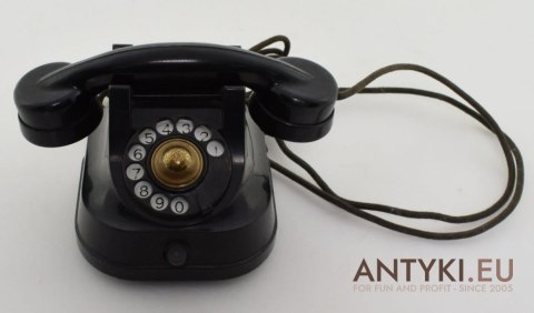 Zabytkowy telefon z bakelitu. AIEA Automatique electronique SA