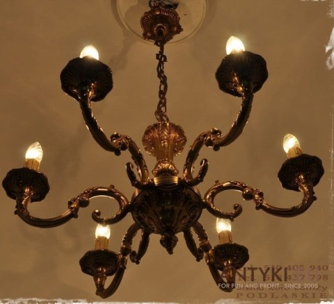 Zabytkowy żyrandol do zamku pałacu. Chandelier barokowy rokokowy. Antyki salonowe