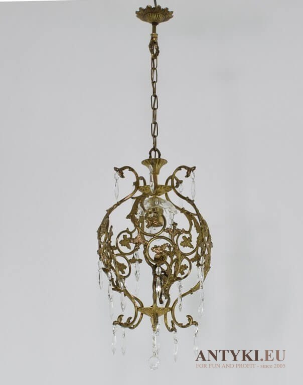 Zwis barokowy. Lampa kula sufitowa barok rokoko z amorkiem. Antyki.