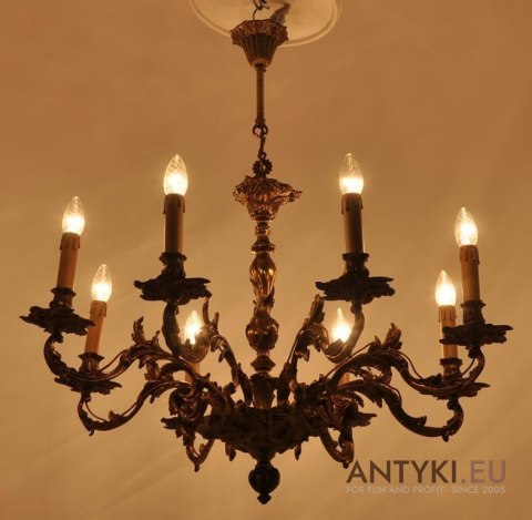 Żyrandol barokowy pałacowy. Antyk. Luksusowy chandelier do zamku pałacu. Barok rokoko.