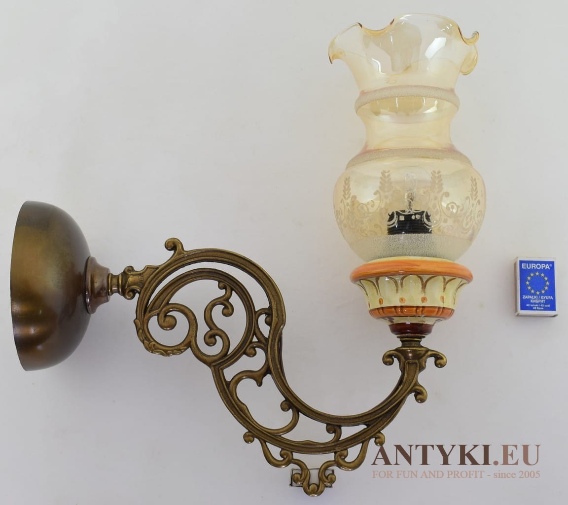 Komplety stylowych kinkietów z kloszami. Lampy vintage.
