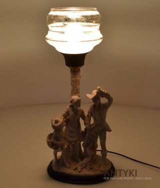 Myśliwska lampa stołowa. Lampy w stylu retro, vintage.