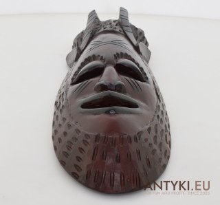 Maska diabła z Bieszczad. Antyczne Rzeźby ludowe.