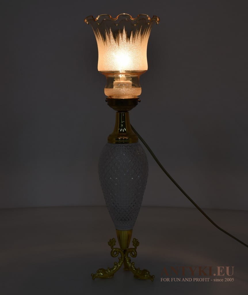 Oryginalna lampa na stolik. Lampy stołowe vintage.