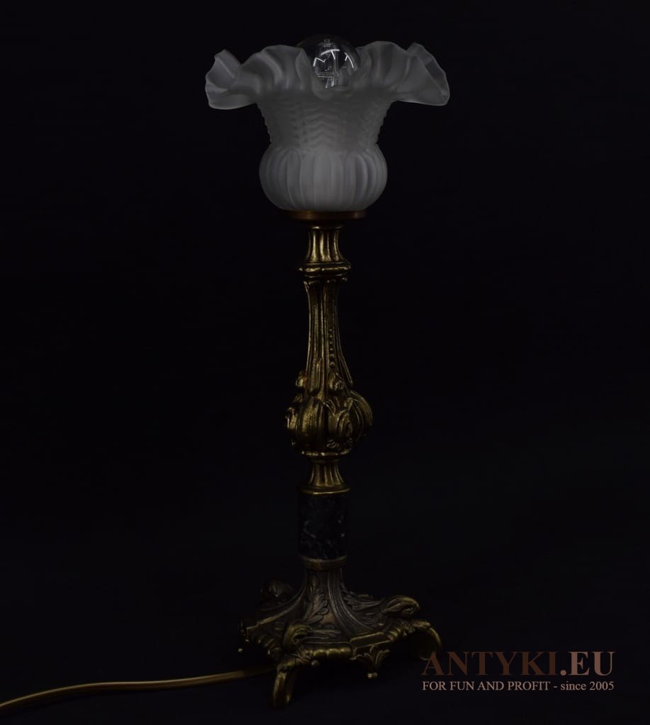 Unikatowa lampka stołowa. Antyczne lampy.