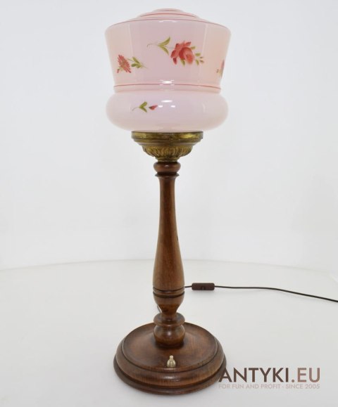 Lampa stołowa z dawnych czasow, styl Art Deco.