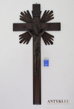 Unikatowy, zabytkowy krzyż z Jezusem Chrystusem