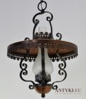 Góralska lampa wisząca w rustykalnym stylu