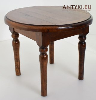 Mały okrągły stoliczek dębowy