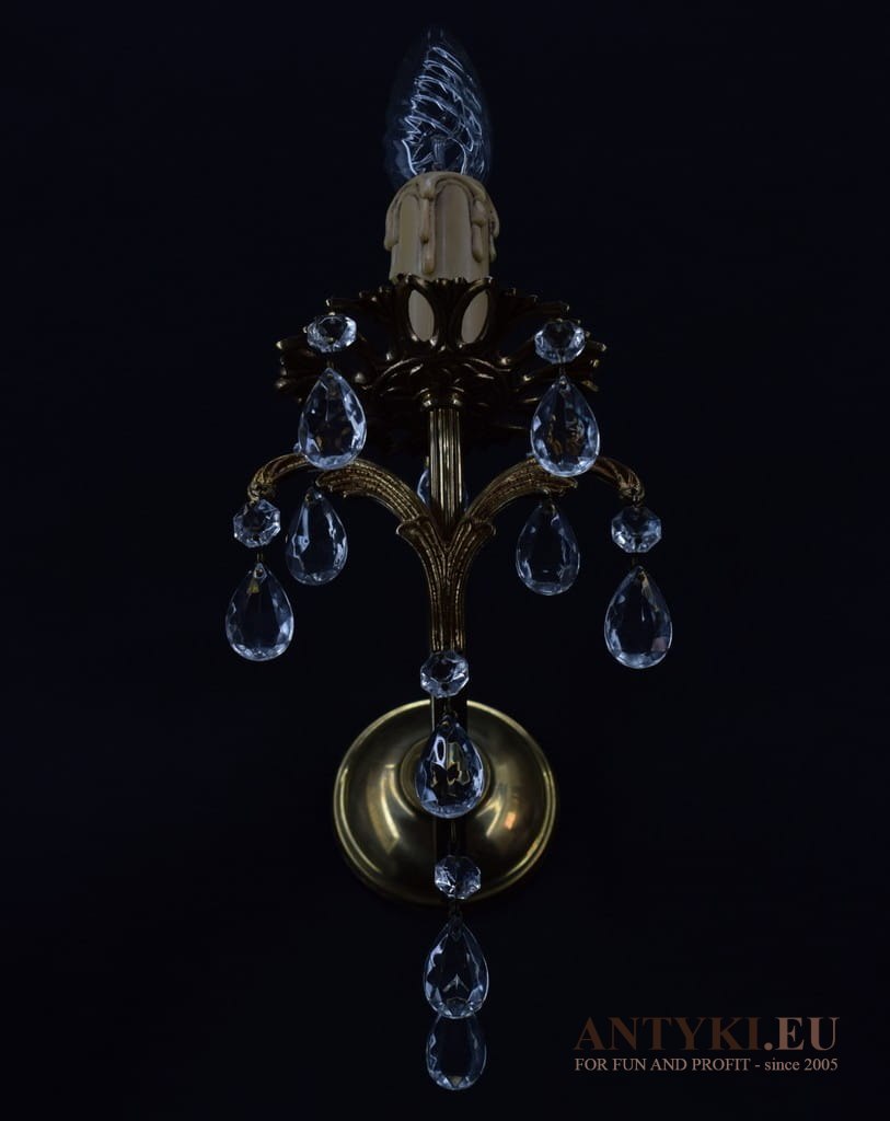 Mosiężny kinkiet z kryształami