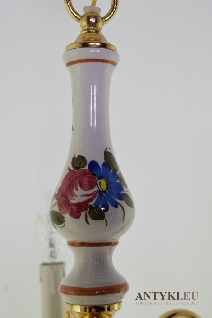 Ceramiczny żyrandol w wiejskim stylu. Lampy prowansalskie.