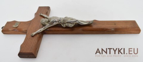 Chrześcijański krzyż ścienny z Jezusem Chrystusem INRI krucyfiks