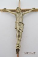 Duży stary krzyż z Jezusem Chrystusem krzyży ścienny łaciński