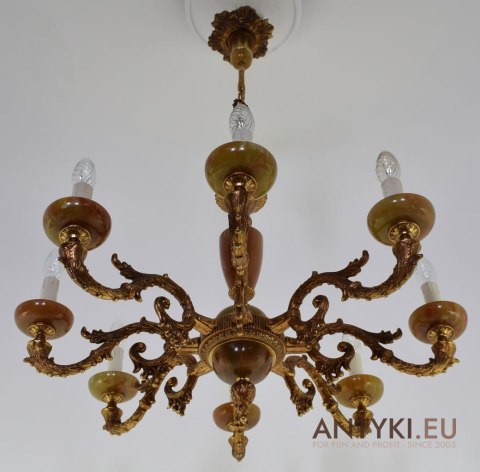 Antyczny żyrandol onyksowy do zamku. Pałacowy chandelier onyx.