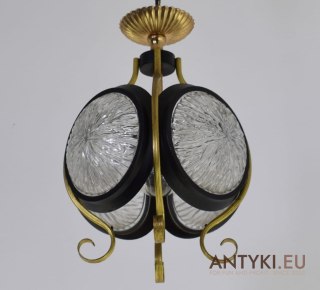 Ciekawa lampa wisząca w stylu Art Deco. Lampy vintage, oświetlenie retro.