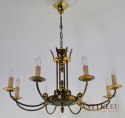 Retro żyrandol w klasycznym francuskim stylu Empire. Lampy vintage.