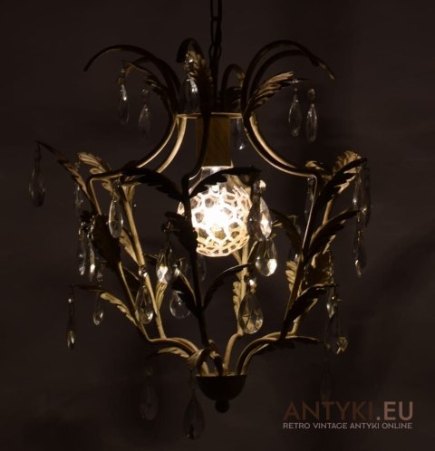 Żyrandol w stylu schabby chic. Lampa wisząca do stylowej aranżacji.