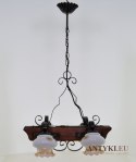 Starodawny żyrandol w stylu cottagecore. Lampy rustykalne.