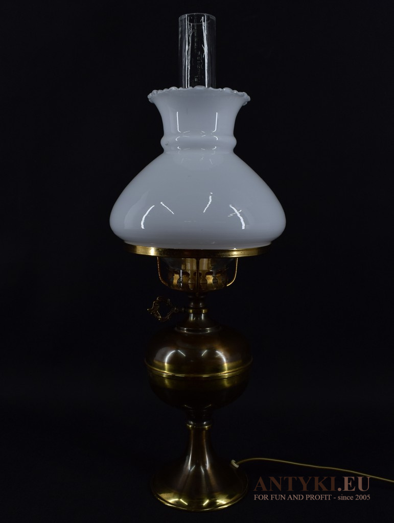 lampa chippendale retro