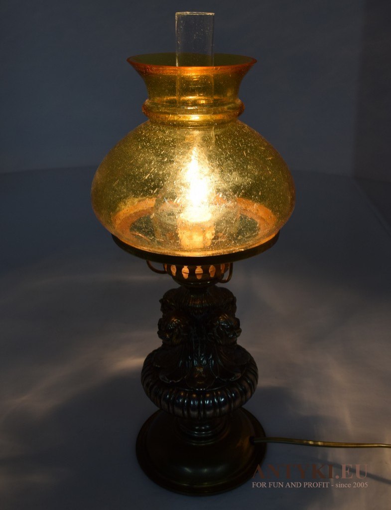 stara stołowa lampa