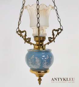 Starodawna lampa wisząca włoskiej firmy Florentine.