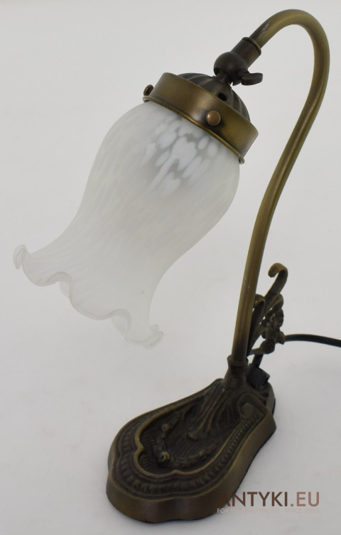 lampka mosiężna na stolik w stylu retro