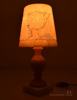 Alabastrowa lampa stołowa antyczna. Vintage lampy z alabastru.
