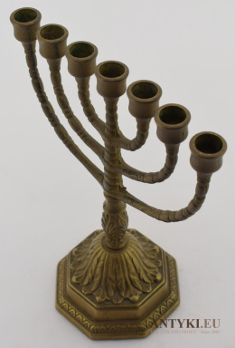 Antyczna menora mosiężna, świecznik siedmioramienny żydowski.
