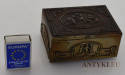 Antyczne pudełko na perfumy Dralle Flieder z 1928 roku.