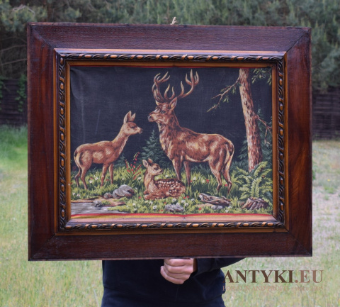 Stara rama, obraz myśliwski z jeleniem i sarną z połowy ubiegłego wieku. Drewniana rama.