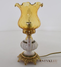 romantyczna lampa stołowa