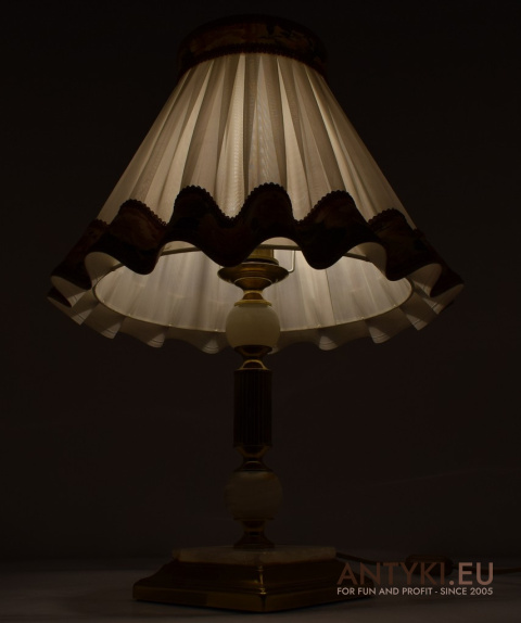 lampa stołowa z abażurem vintage