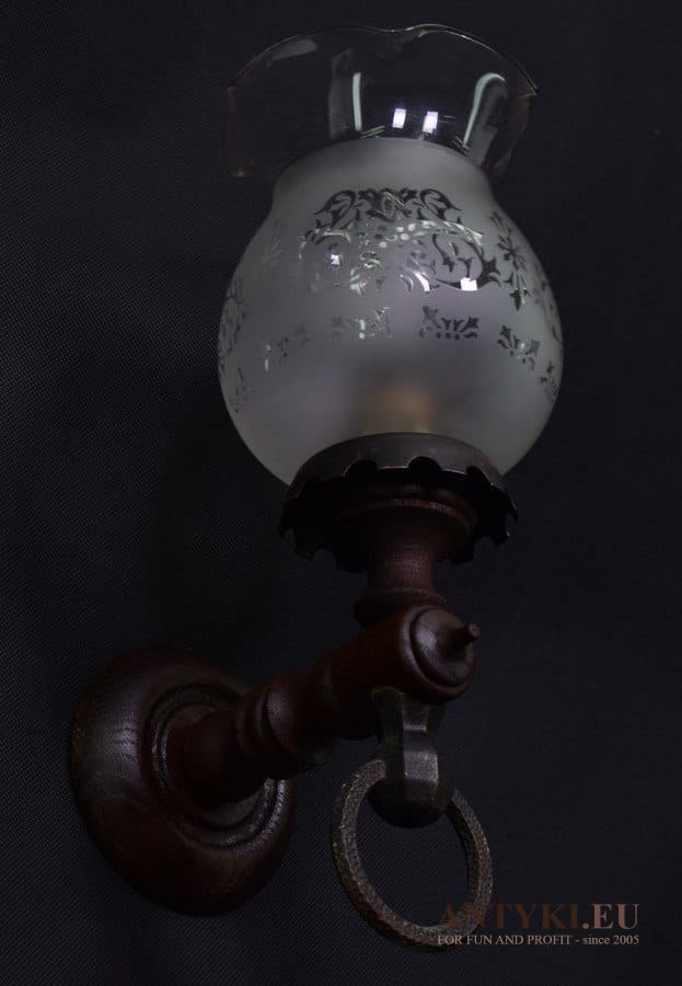 Eklektyczne kinkiety unikatowe lampy na ściane z kloszami do dworku