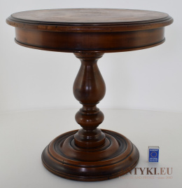 Mały okrągły stolik drewniany z intarsjami - style retro vintage