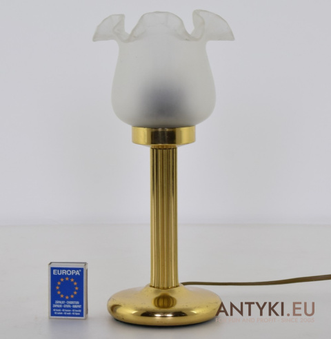 Elegancka Lampa Stołowa w Stylu Vintage z Mosiężną Nogą i Florystycznym Kloszem