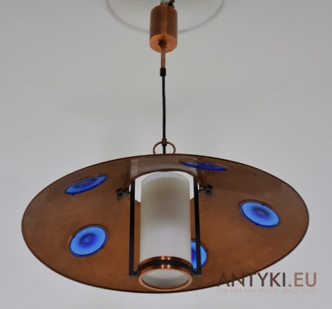 Niebiesko-Mosiężna Lampa Retro: Akcent Mid-Century w Twoim Domu