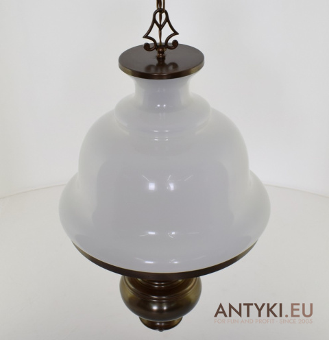 Duża rustykalna lampa z kloszem