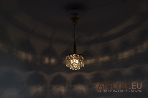 Kryształowe oświetlenie w stylu retro Kryształowe oświetlenie w stylu retro