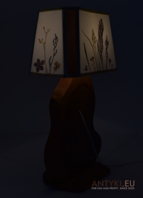 Lampa retro z czeczoty