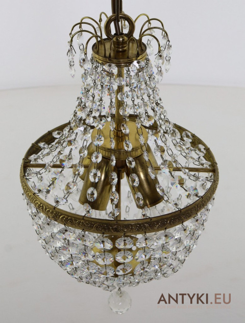 Elegancka lampa sufitowa do jadalni