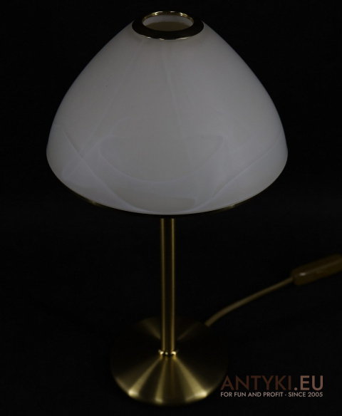 lampa vintage z końca XX wieku