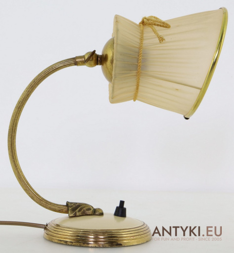 antyczna lampa do stylowego wnętrza