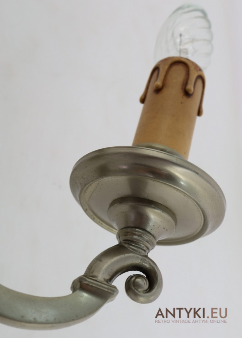 neoklasyczny design lampy