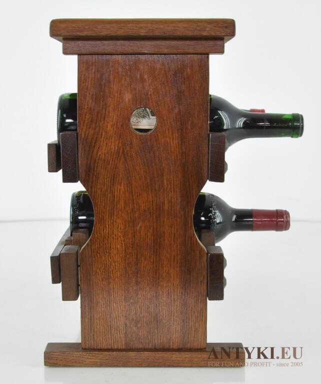 Klasyczny stojak na wina. Rustykalna szafeczka stojaczek na wino